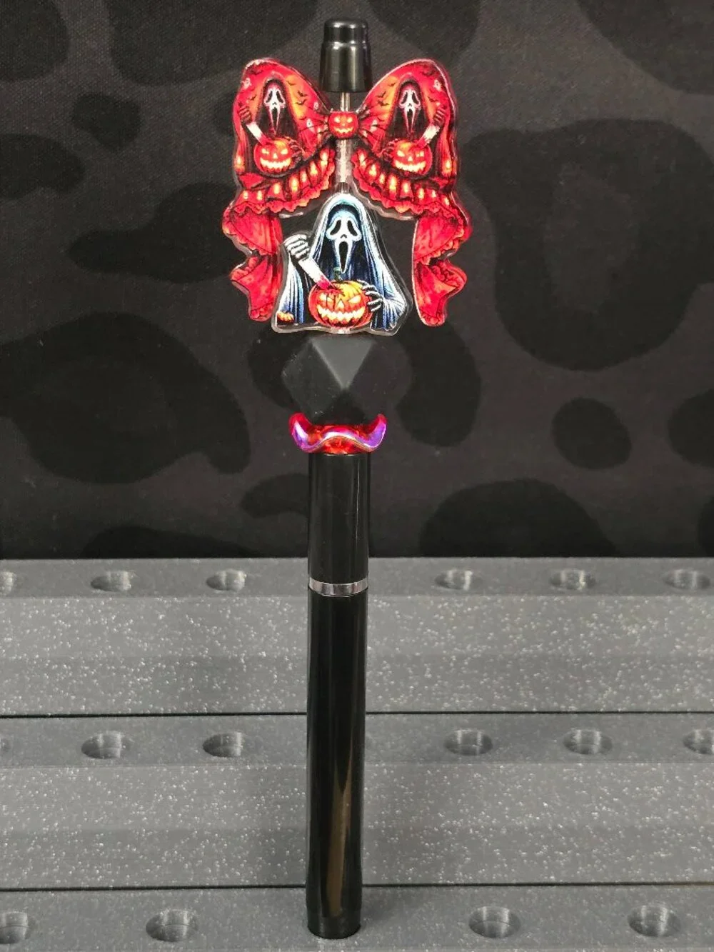 Ghost Face Halloween Scream Acrylic Novelty Spinner Pen